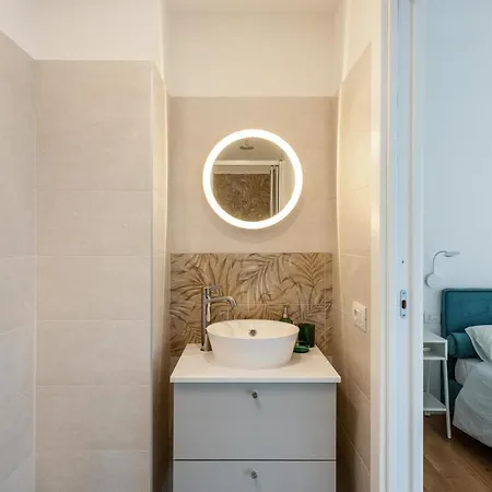Spacious & Comfortable In Duomo By Easylife Milan