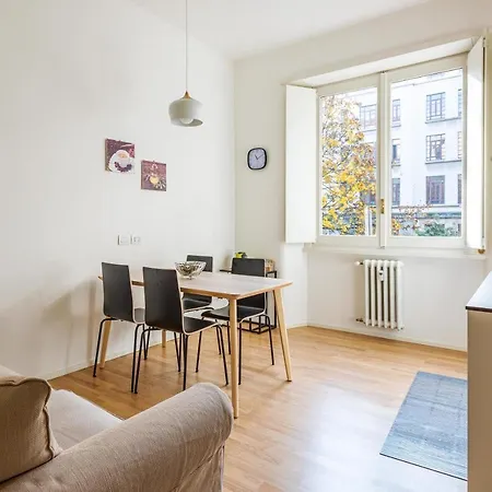 Spacious & Comfortable In Duomo By Easylife * Milan