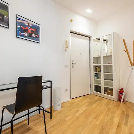 Spacious & Comfortable In Duomo By Easylife Apartment