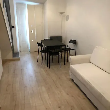Apartment Charming 1-bed In Mailand
