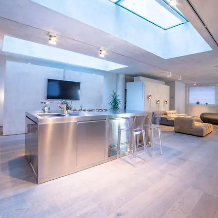 Stylish Loft アパート ミラノ