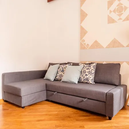 Apartment The Rent - Two-bedroom In Maciachini District *
