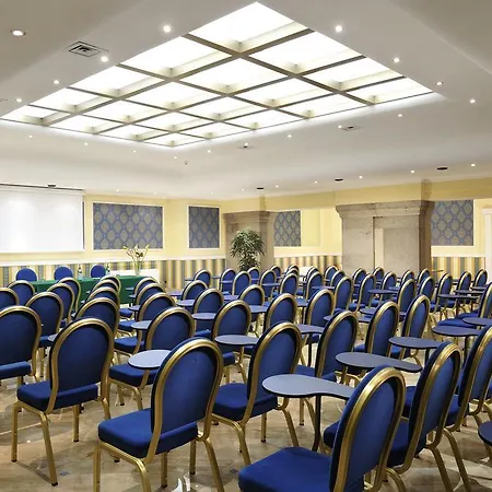Grand Plaza