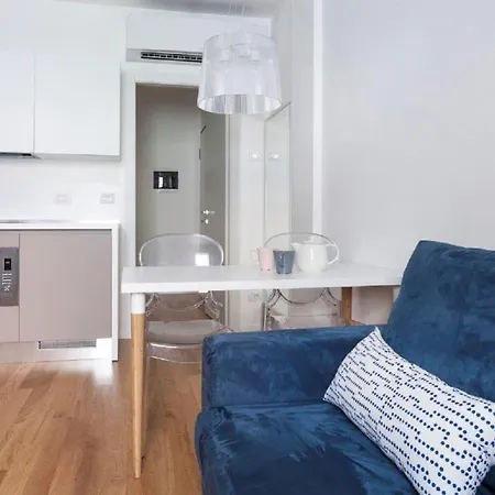 Navigli - De Santis Apartment