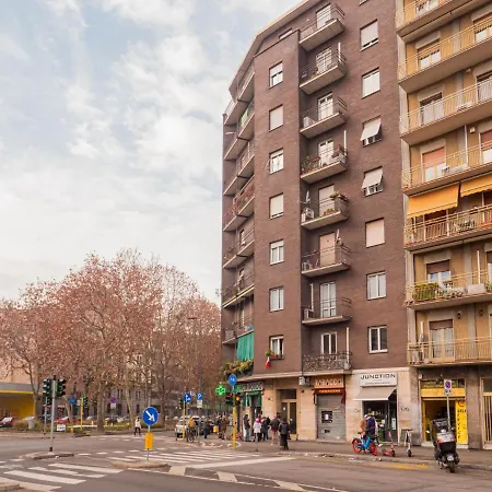 The Rent - Two-bedroom In Maciachini District Milan