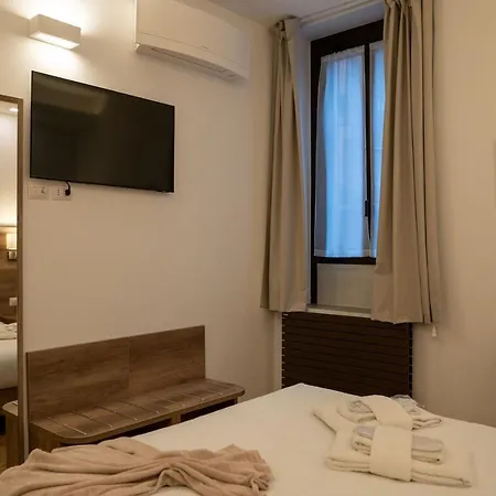 L Arche Comfort & Relax Brown Di Via Varesina *