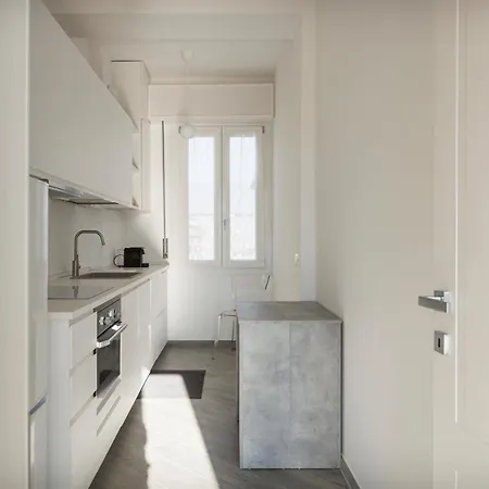 Hostmate -milano - Strambio - Citta Studi *