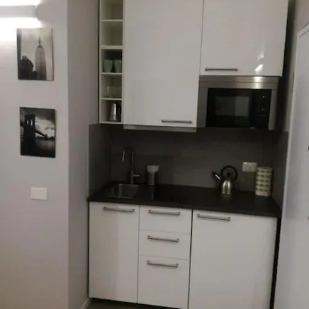 Metro Stazione Centrale / Repubblica Apartamento Milán