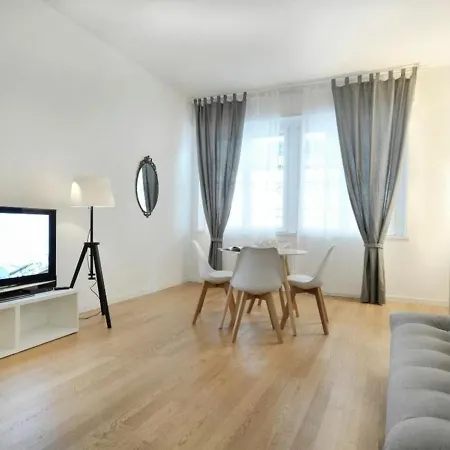 Olmetto By Halldis Apartman