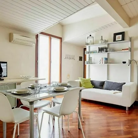 Settembrini By Halldis * Milan