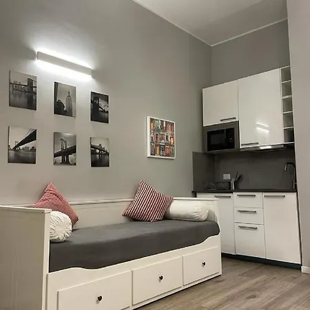 Jr Mm3 Repubblica -stazione-centro Direz- C3 Apartmán Milán