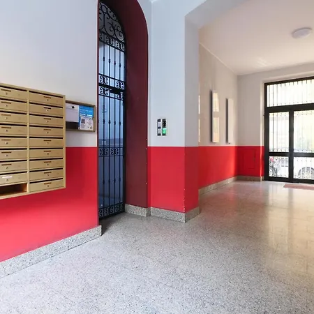 Primopiano - Melzo B Apartmán *