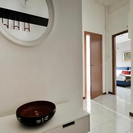 Fra Bartolomeo Апартаменты Милан