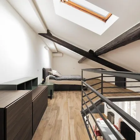 Renovated Duplex Apt Sempione & Arco Della Pace Milan
