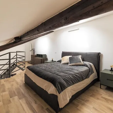Apartment Renovated Duplex Apt Sempione & Arco Della Pace Milan