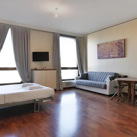 Duomo Luxury Vii