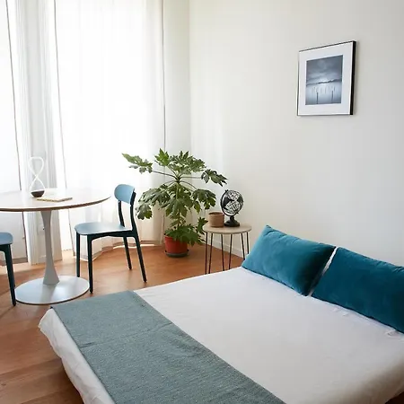 Comfy Station * Milão