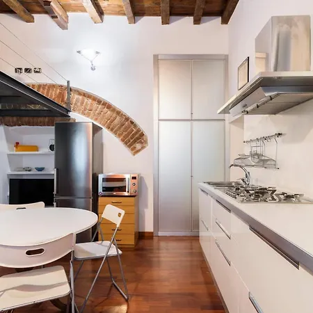 Apartamento Cozy In Wonderful Navigli Area Milão