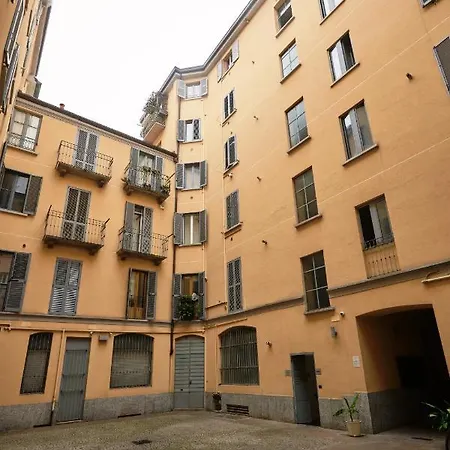 Red Bricks Porta Venezia - Tadino 17 3P Apartment Milan
