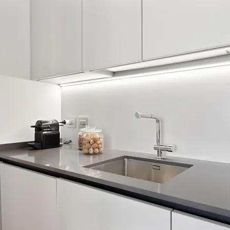 Apartment Altido Spacious Apt For 4 With Balcony In Porta Romana Milan
