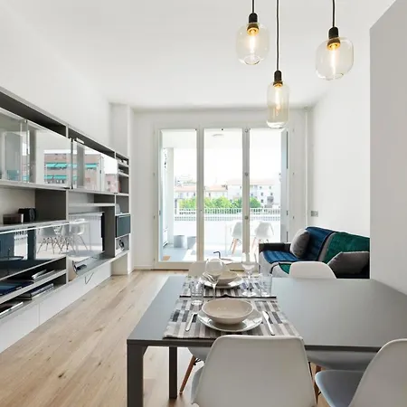 Apartment Altido Spacious Apt For 4 With Balcony In Porta Romana