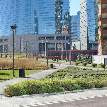 Castillia, Bosco Verticale Mailand