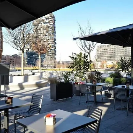 Castillia, Bosco Verticale Mailand