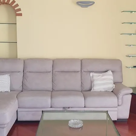 Meta Italy Sui Navigli Apartamento