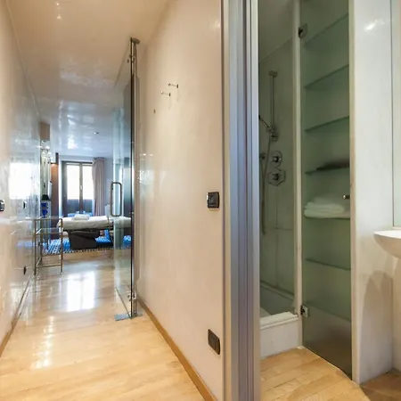 Youhosty - Duomo Apartman Milánó