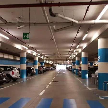 Fiera Milanocity View With Terrace Next To Shopping Mall Daire