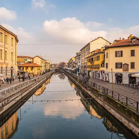 The Best Rent - Close To Navigli * Milánó