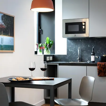 Apart-hotel Co99 Art Building