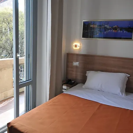 Montecarlo Hotel Milan