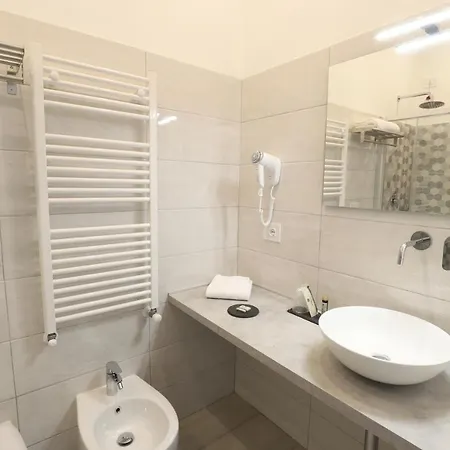 Cadorna Luxury 2*