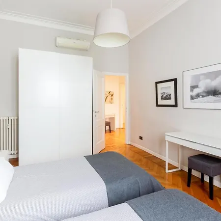 Spacious And Brilliant In Duomo By Easylife Διαμέρισμα *