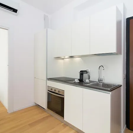 Bright Terrace In Appartement Milan