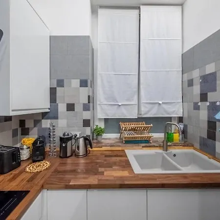 Monem's House Portello Апартаменты