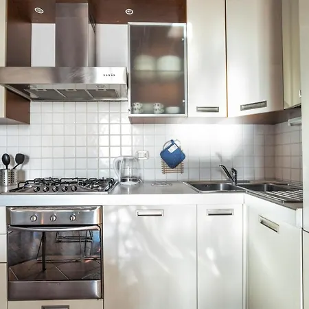 Appartement Guesthost - Porta Romana & Bocconi Cosy *