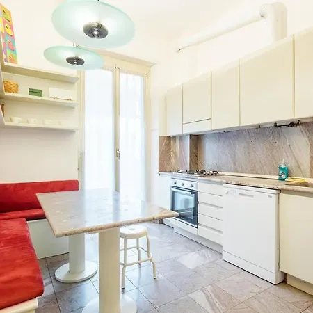 Apartment Luminosa E Spaziosa Dimora Nel Centro Di Milan