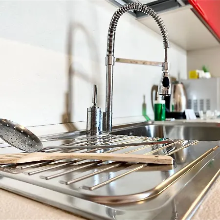 15 Minuti Dall'istituto Ortopedico Galeazzi - Silenzioso Con Cucina, Wifi E Netflix * Milánó