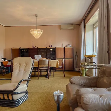 Apartment Arco Della Pace Milan
