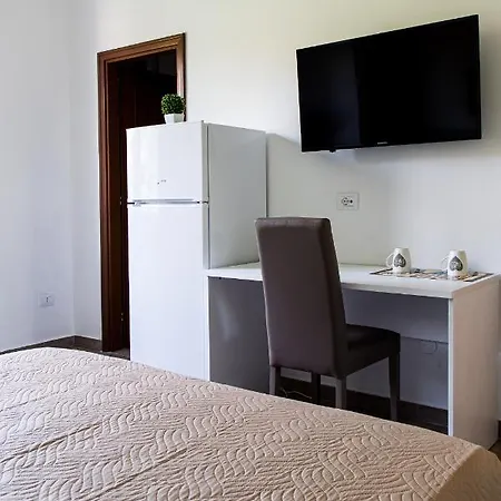 Bed & Breakfast Lorenteggio 209 *