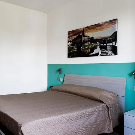 Lorenteggio 209 Bed & Breakfast *