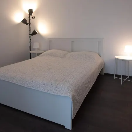 Hostmate - Milano- Savona - Tortona Апартаменты Милан