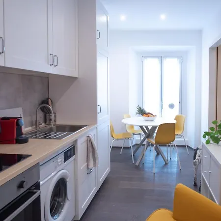 Apartment Art & Design On The Corner - Via Savona *