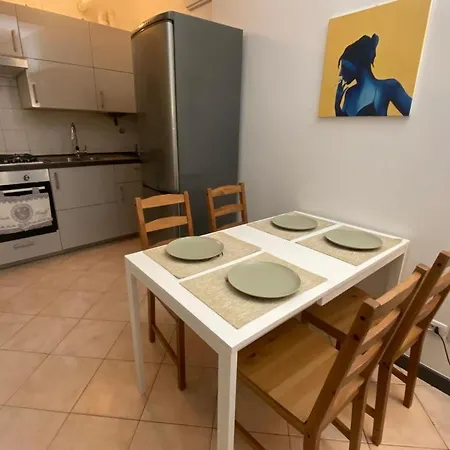Navigli's Flat