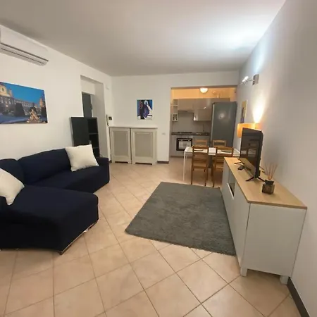 Navigli's Flat