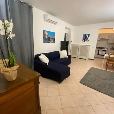 Navigli's Flat *