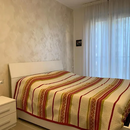 Апартаменты Trilocale In Zona Bocconi/navigli