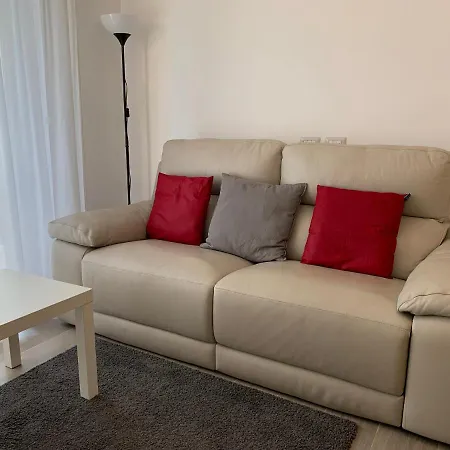 Apartment Trilocale In Zona Bocconi/navigli